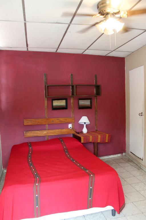 Ximenas Guest House San Salvador Zewnętrze zdjęcie