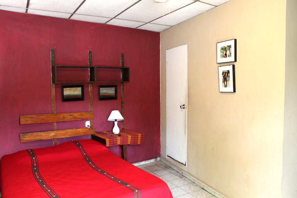 Ximenas Guest House San Salvador Zewnętrze zdjęcie