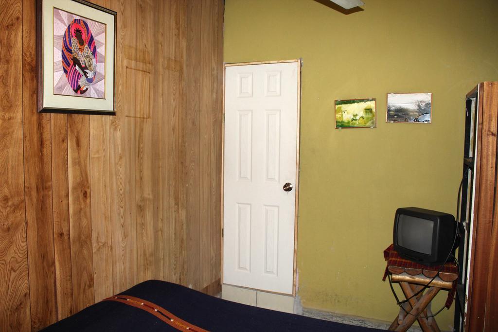 Ximenas Guest House San Salvador Zewnętrze zdjęcie